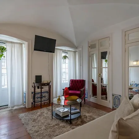 Romantic + Tejo River View Apartment Lisbon